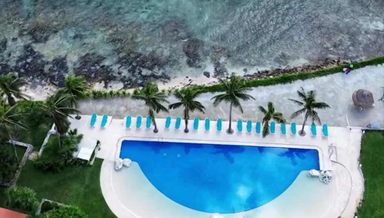 Oceanfront Condo, Puerto Aventuras